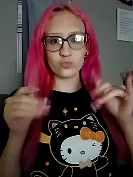 Snapshot of spoiledprincess4 chatting on 20, 10, 2025 spoiledprincess4 online show from 20, 10, 2025