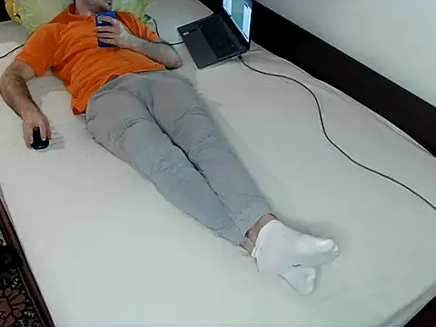 Snapshot of bul_boy chatting on 18, 4, 2026 bul boy online show from 18, 4, 2026