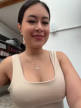 Snapshot of CrisMarulanda chatting on 22, 5, 2026 CrisMarulanda online show from 22, 5, 2026