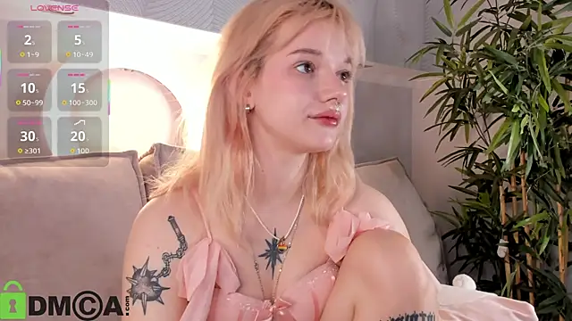 Molly Platt online show from 26, 3, 2026