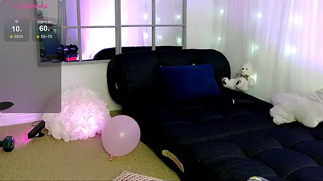 Snapshot of SarahRaynex chatting on 26, 5, 2026 SarahRaynex online show from 26, 5, 2026