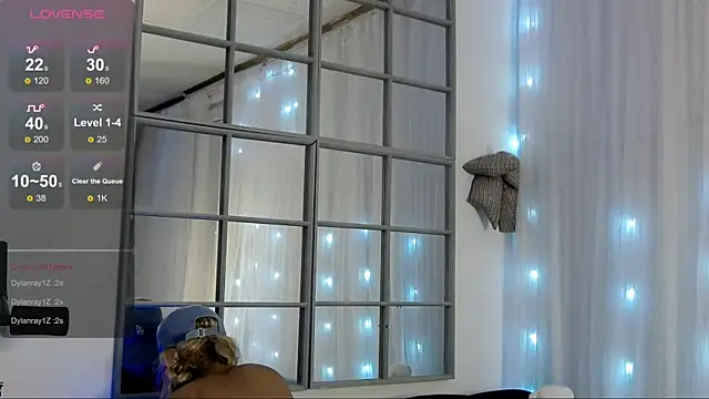 Snapshot of SarahRaynex chatting on 7, 6, 2026 SarahRaynex online show from 7, 6, 2026
