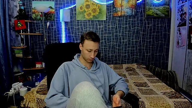 CuteBoy228 online show from 15, 2, 2026