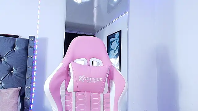 GraceWallace  online show from 29, 3, 2026