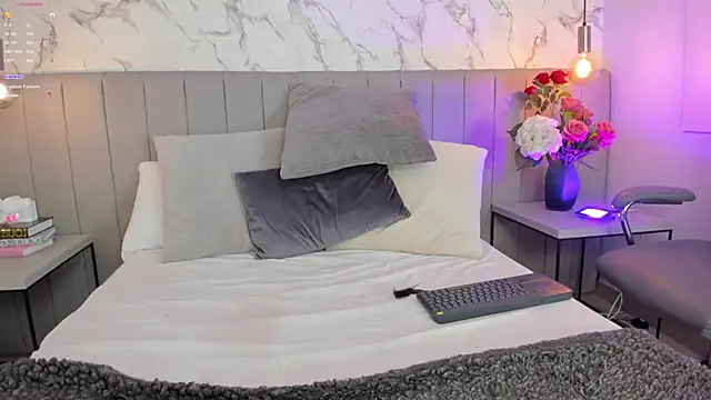 Snapshot of Karlla_Brown chatting on 7, 3, 2026 Karlla Brown online show from 7, 3, 2026