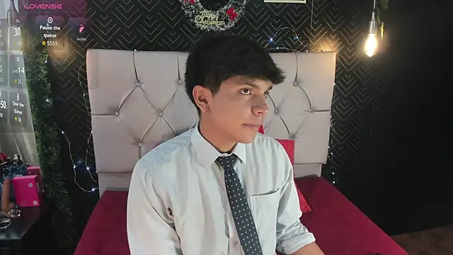 Thiago Kozak online show from 1, 12, 2025