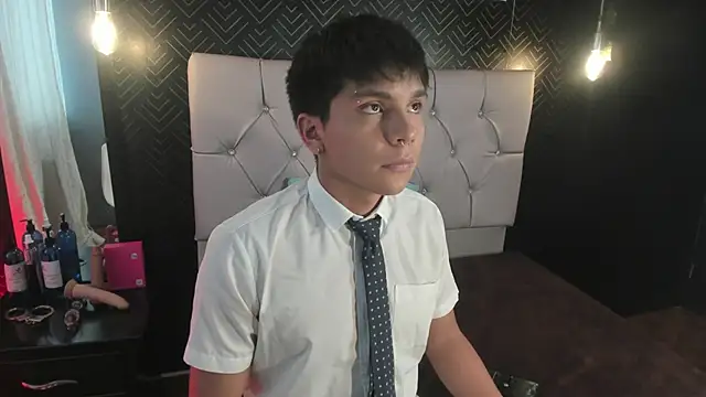 Thiago Kozak online show from 25, 2, 2026