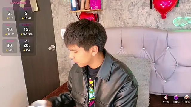 Thiago Kozak online show from 4, 3, 2026