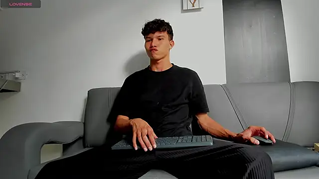 2Amateur Guys online show from 5, 2, 2026