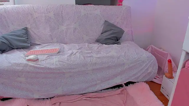 Danesacronin online show from 7, 4, 2026