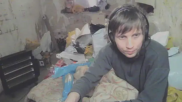 Snapshot of makarov1993 chatting on 17, 4, 2026 makarov1993 online show from 17, 4, 2026