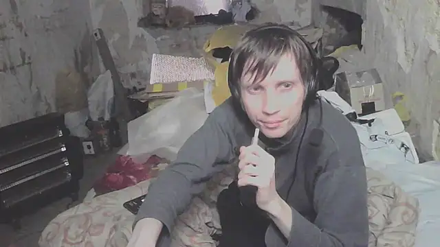 Snapshot of makarov1993 chatting on 22, 4, 2026 makarov1993 online show from 22, 4, 2026