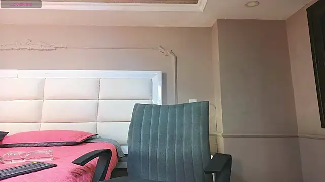 CharlesBrown  online show from 28, 10, 2025