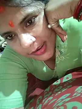 Snapshot of couple_71 chatting on 30, 4, 2026 couple 71 online show from 30, 4, 2026
