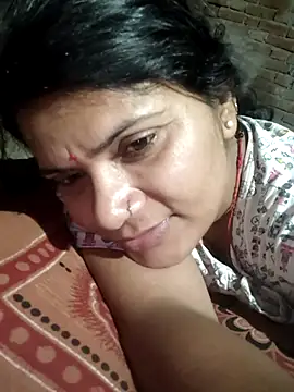Snapshot of couple_71 chatting on 22, 5, 2026 couple 71 online show from 22, 5, 2026