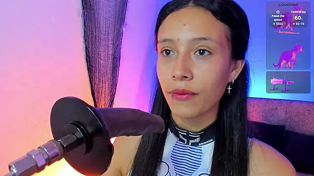 Snapshot of alicemoon__ chatting on 30, 10, 2025 alicemoon online show from 30, 10, 2025