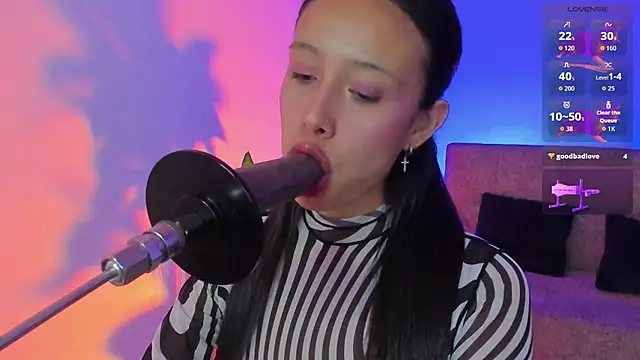 Snapshot of alicemoon__ chatting on 11, 11, 2025 alicemoon online show from 11, 11, 2025