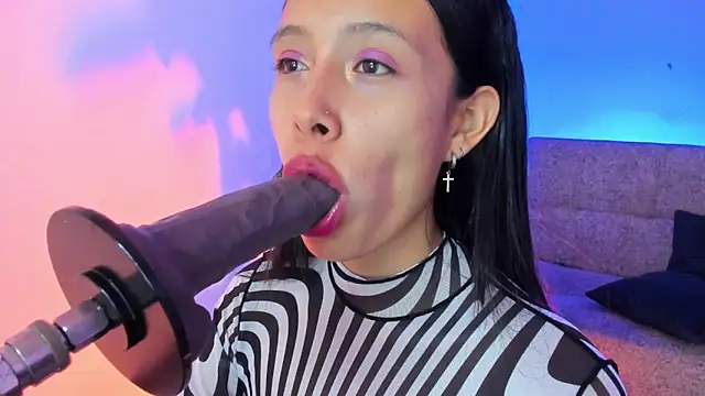 alicemoon   online show from 20, 12, 2025