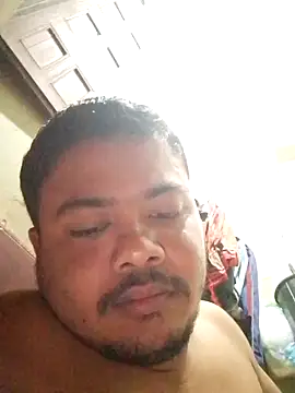 Snapshot of CatchingBouquet chatting on 5, 10, 2025 CatchingBouquet online show from 5, 10, 2025