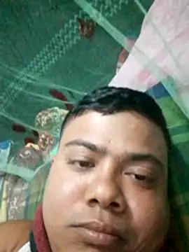 Snapshot of CatchingBouquet chatting on 17, 11, 2025 CatchingBouquet online show from 17, 11, 2025