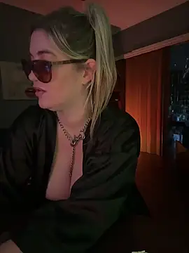 Snapshot of Granlady7 chatting on 17, 4, 2026 Granlady7 online show from 17, 4, 2026