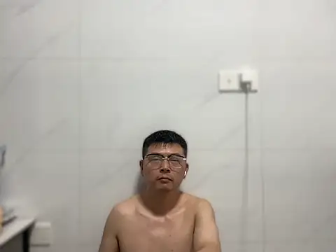 Snapshot of hardysuning chatting on 12, 10, 2025 hardysuning online show from 12, 10, 2025