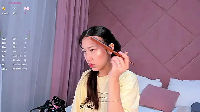 Nelly Kimm online show from 8, 1, 2026