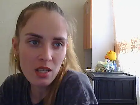 Snapshot of JayeTyler chatting on 13, 11, 2025 JayeTyler online show from 13, 11, 2025