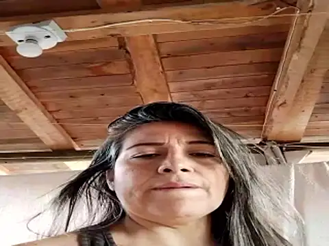 Emma Henderson online show from 26, 10, 2025