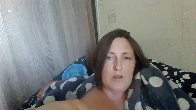Snapshot of AllaSowinskaya chatting on 6, 7, 2026 AllaSowinskaya online show from 6, 7, 2026