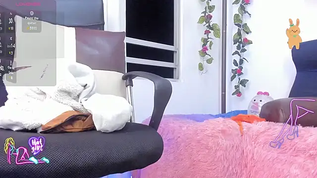 miaroberts69 online show from 12, 4, 2026