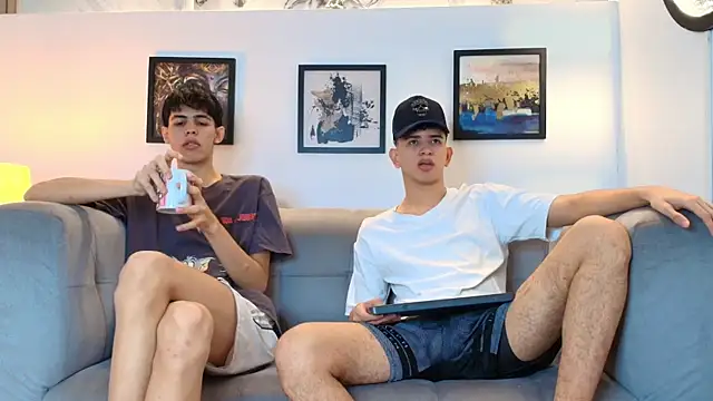 TWINKS FRIENDS online show from 17, 3, 2026