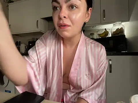 FrancescaXO online show from 27, 5, 2026