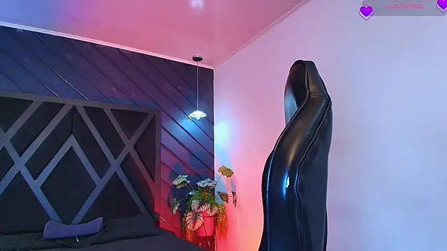 Snapshot of zoe_martins_ chatting on 21, 4, 2026 zoe martins online show from 21, 4, 2026