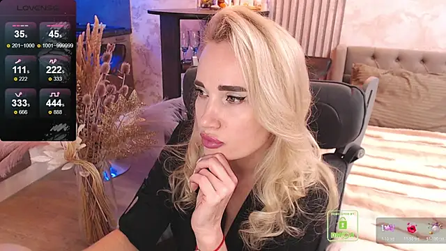 FreeBerryMILF online show from 7, 2, 2026