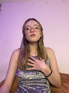 ReenKitty online show from 1, 2, 2026