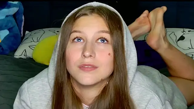 MissEmilyMiller online show from 21, 11, 2025