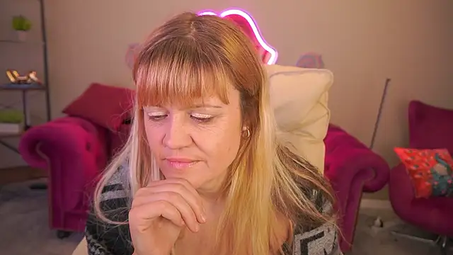 BellaLaPetit online show from 2, 2, 2026