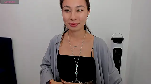 Snapshot of Kat__cat chatting on 9, 5, 2026 Kat cat online show from 9, 5, 2026