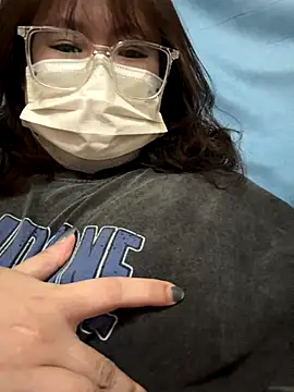 Snapshot of ariel_613 chatting on 10, 10, 2025 ariel 613 online show from 10, 10, 2025