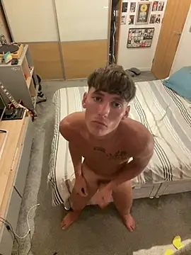 Snapshot of naughtyboy0124 chatting on 8, 9, 2025 naughtyboy0124 online show from 8, 9, 2025