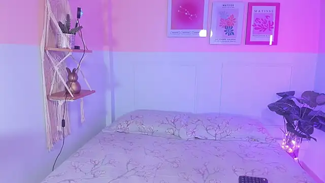 Camila Rivers online show from 16, 9, 2025