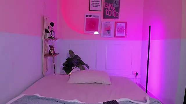 Camila Rivers online show from 15, 10, 2025