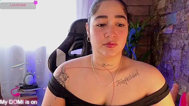 Snapshot of _kat_1995 chatting on 21, 9, 2025 kat 1995 online show from 21, 9, 2025