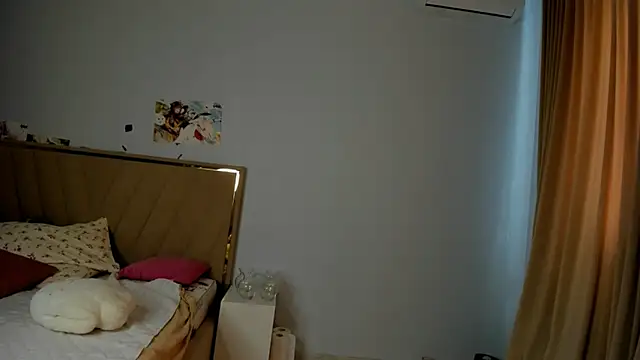 miko moonn online show from 20, 10, 2025
