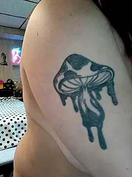 Snapshot of Ursulalane chatting on 2, 10, 2025 Ursulalane online show from 2, 10, 2025