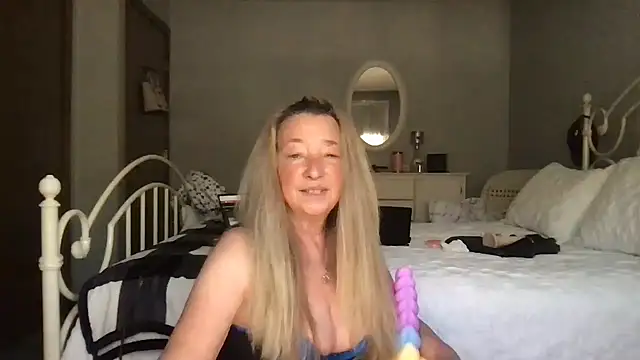 milf-Lacey online show from 9, 3, 2026