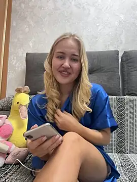 Snapshot of CandyVice chatting on 2, 10, 2025 CandyVice online show from 2, 10, 2025