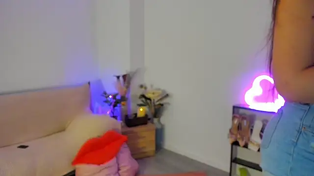 Kylie Kathy online show from 26, 9, 2025