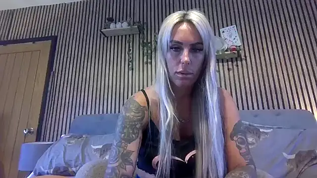 poppyinga1 online show from 27, 3, 2026